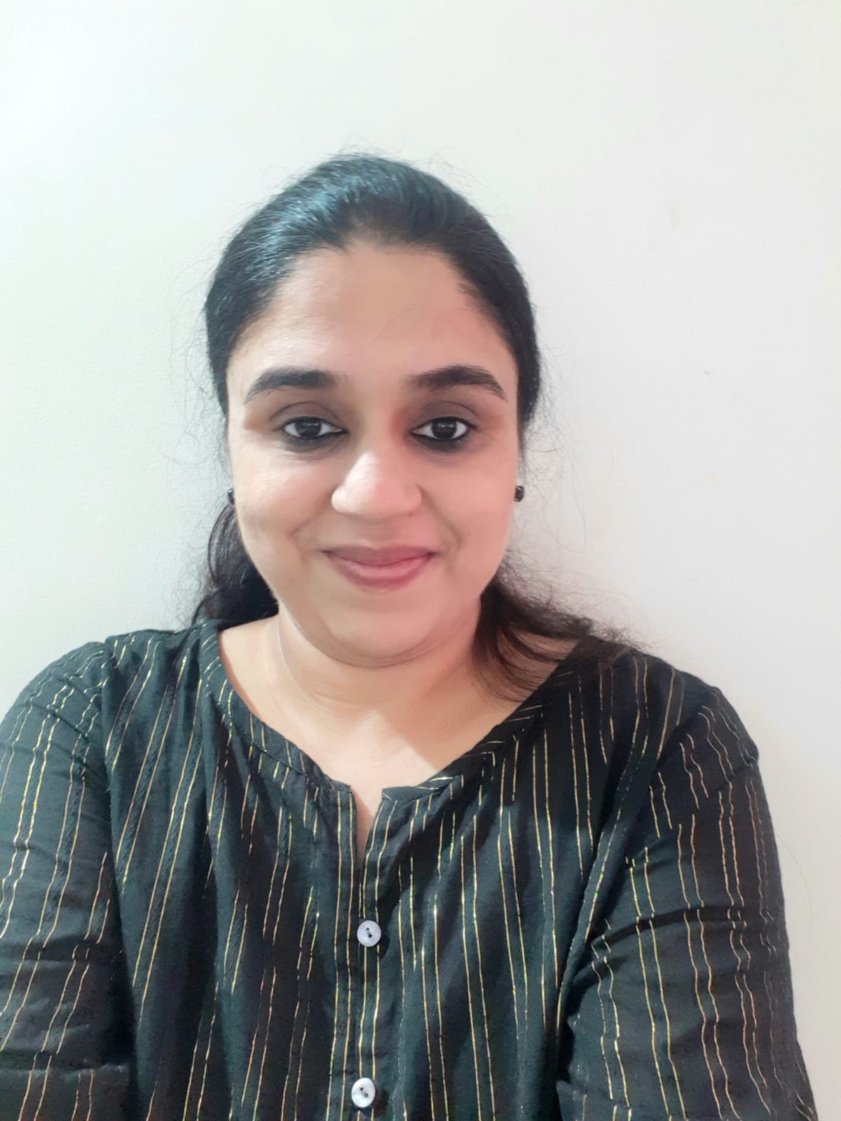 Dr. Suverna Kirolikar